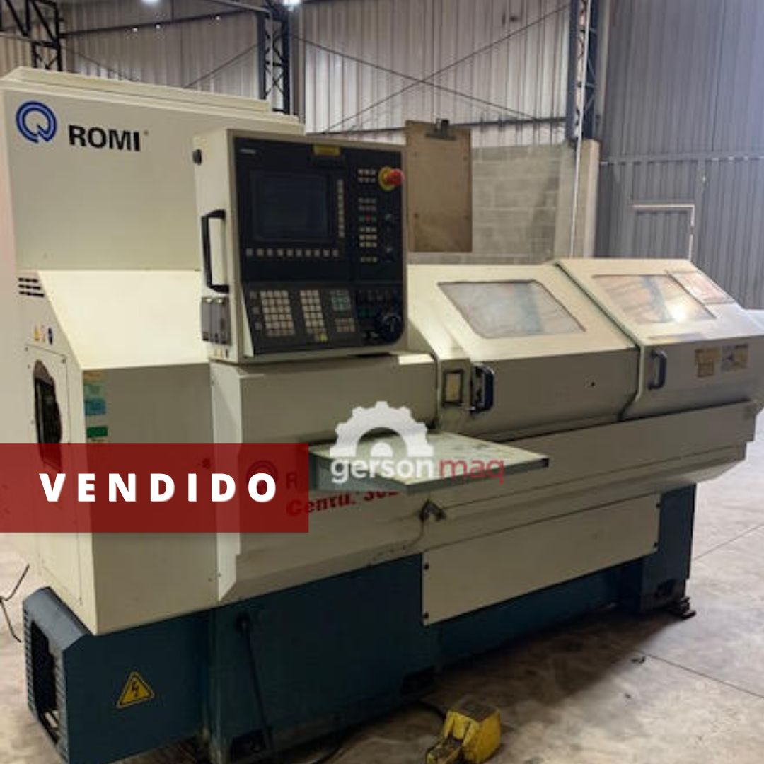 TORNO CNC ROMI CENTUR 30 D 1000 mm ANO 2009